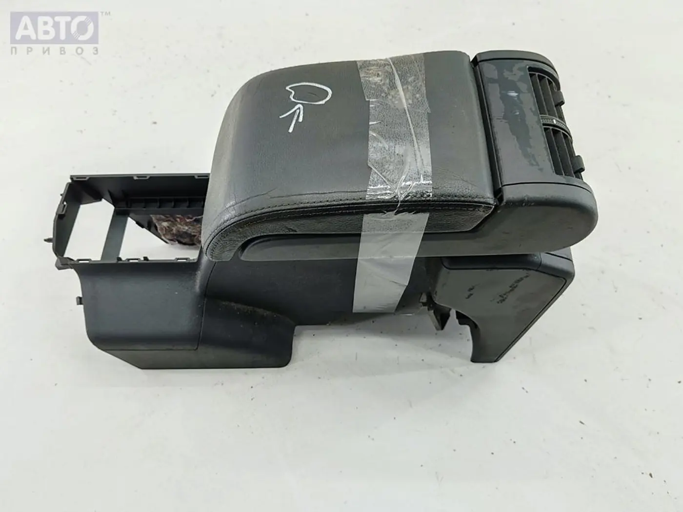 Подлокотник к Opel Signum 2004