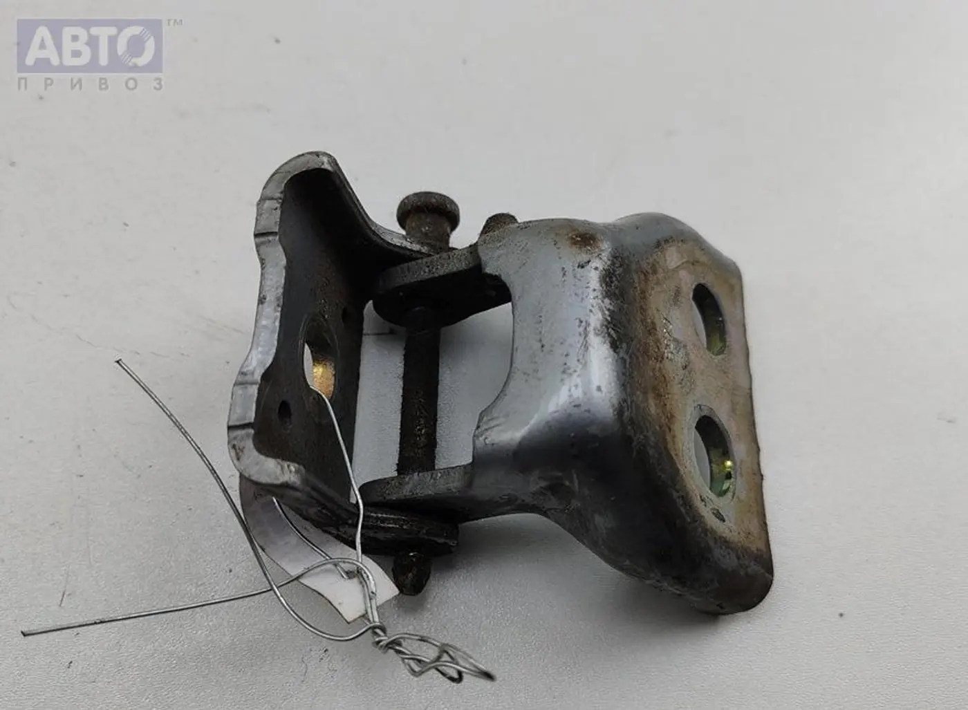 Петли к Peugeot 307 2002