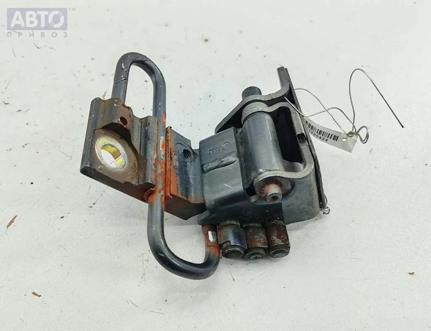 Петли к Audi A4 2003