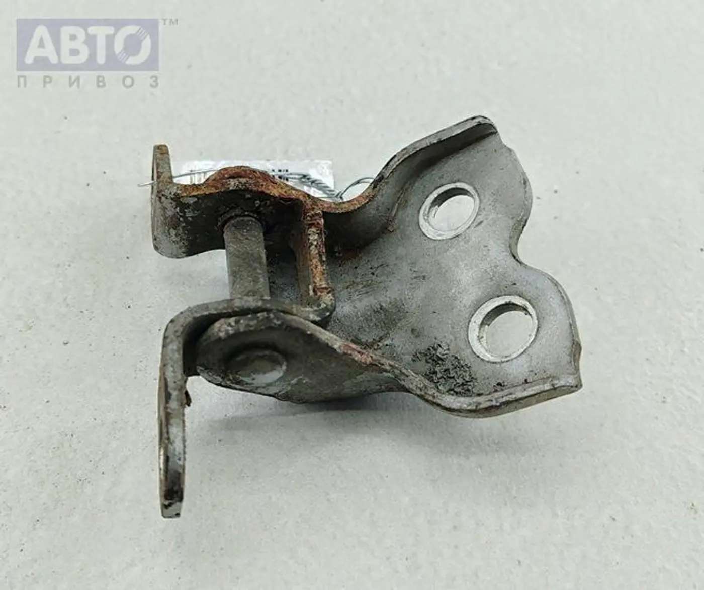 Петли к Toyota Yaris Verso 2001