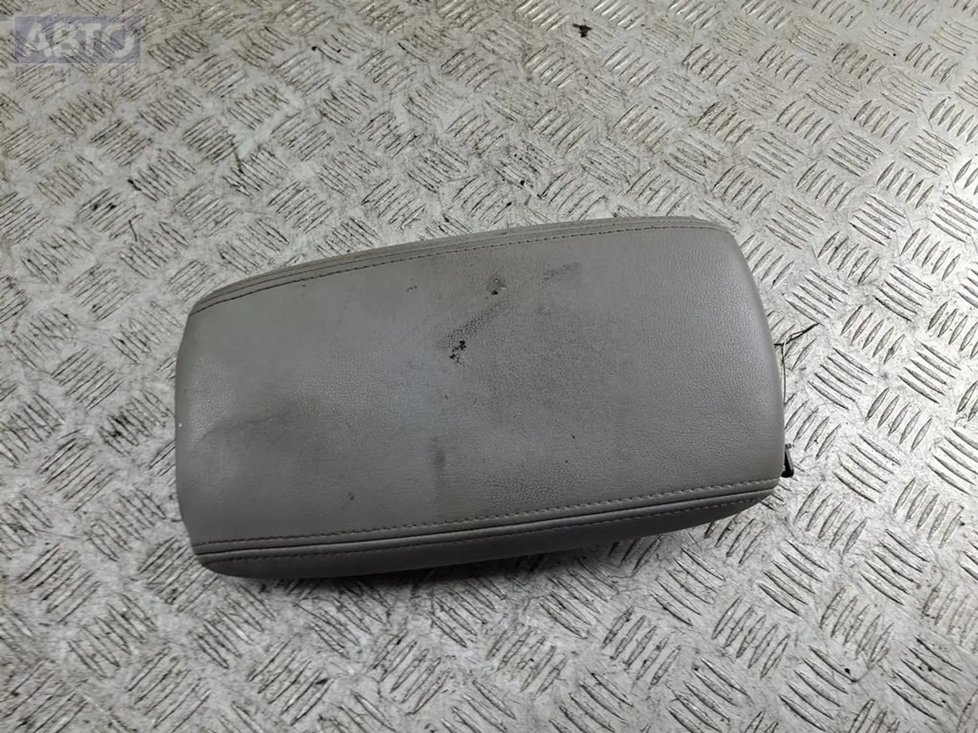 Подлокотник к Mazda Xedos 9 2002