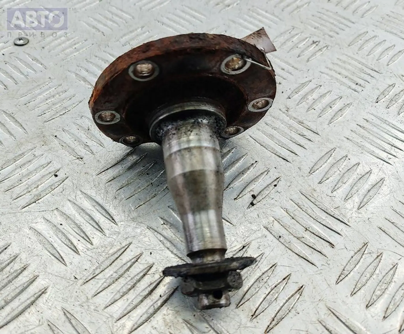 Ось ступицы к Audi A4 1997