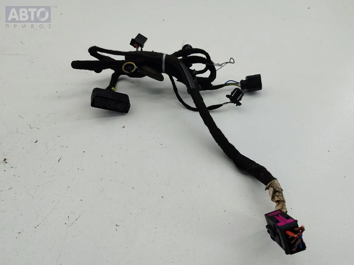 Проводка двери к Volkswagen Golf 2002