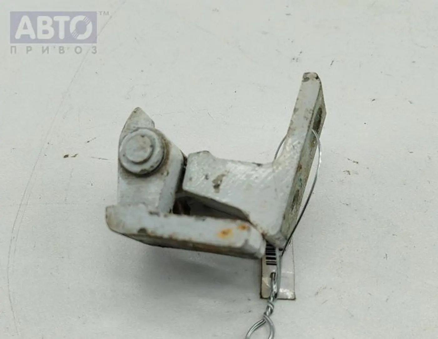 Петли к Volkswagen Tiguan 2008