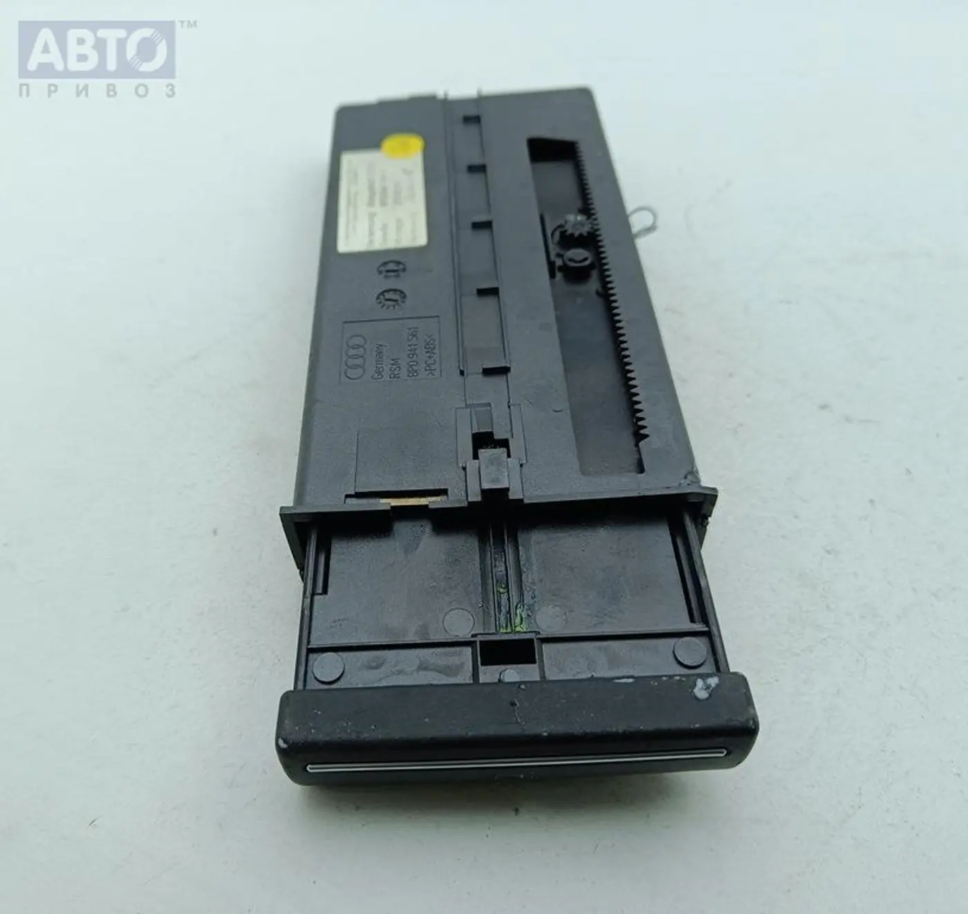 Подстаканник к Audi A3 2003