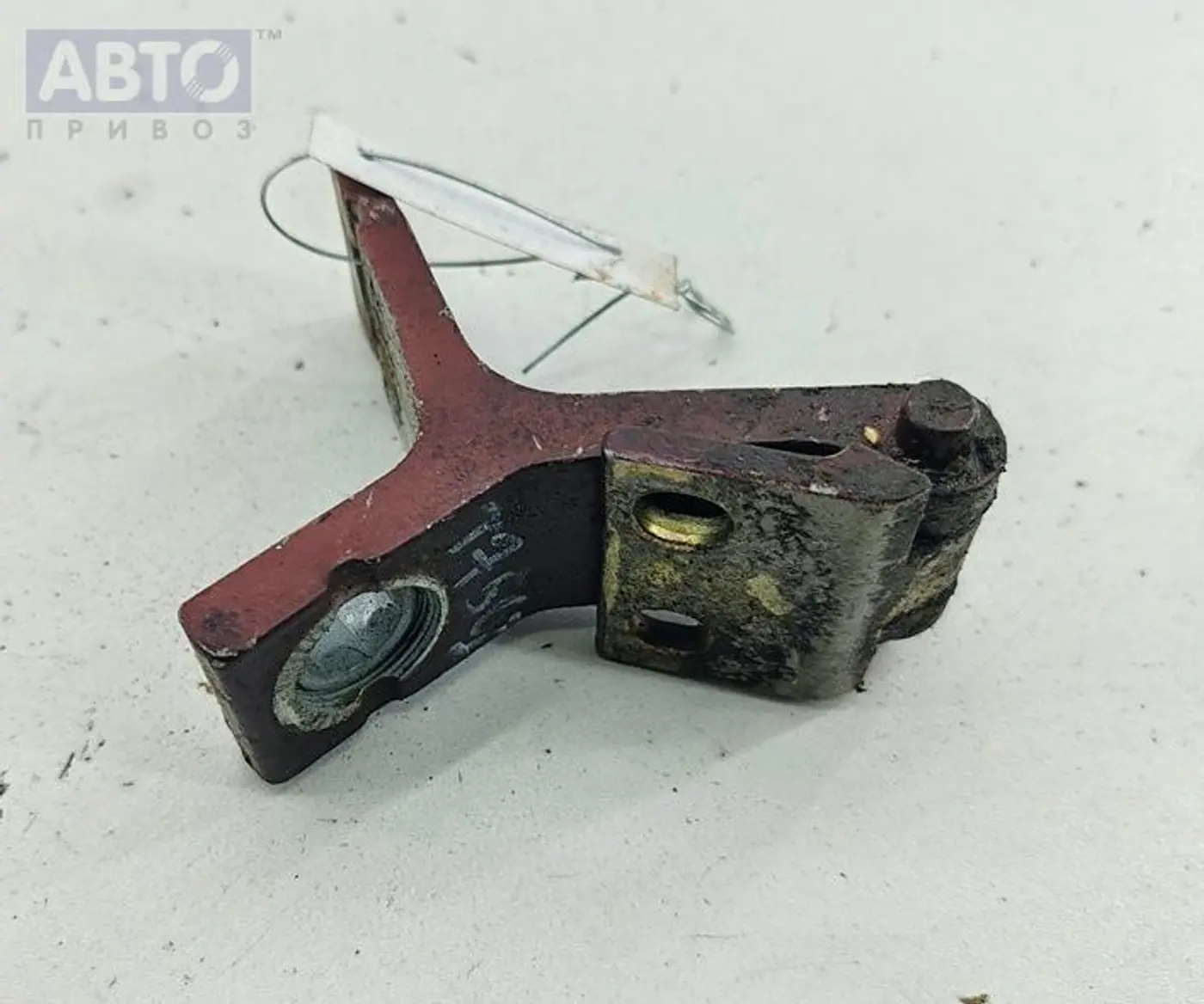Петли к Audi 80 1992