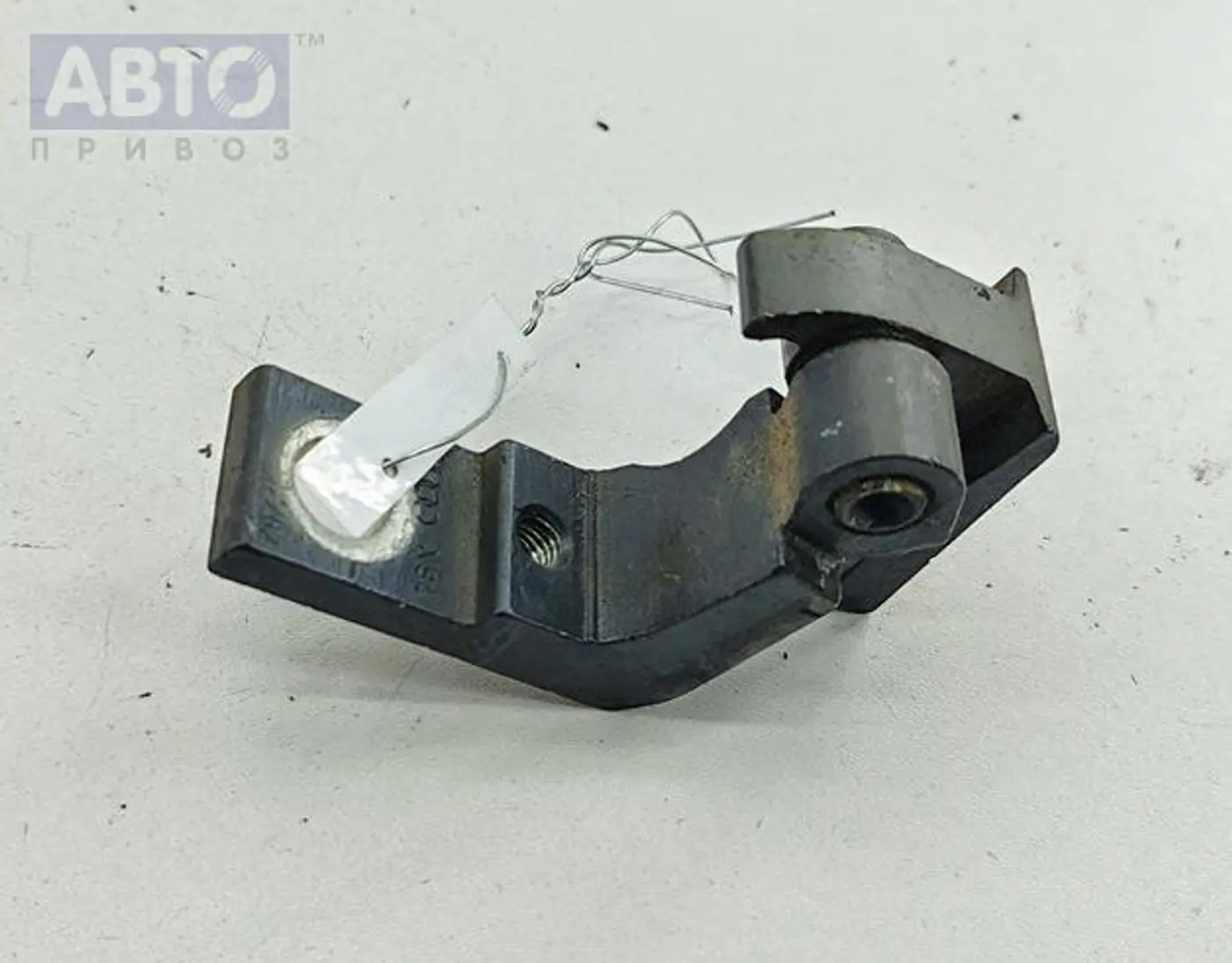 Петли к Audi A4 2003