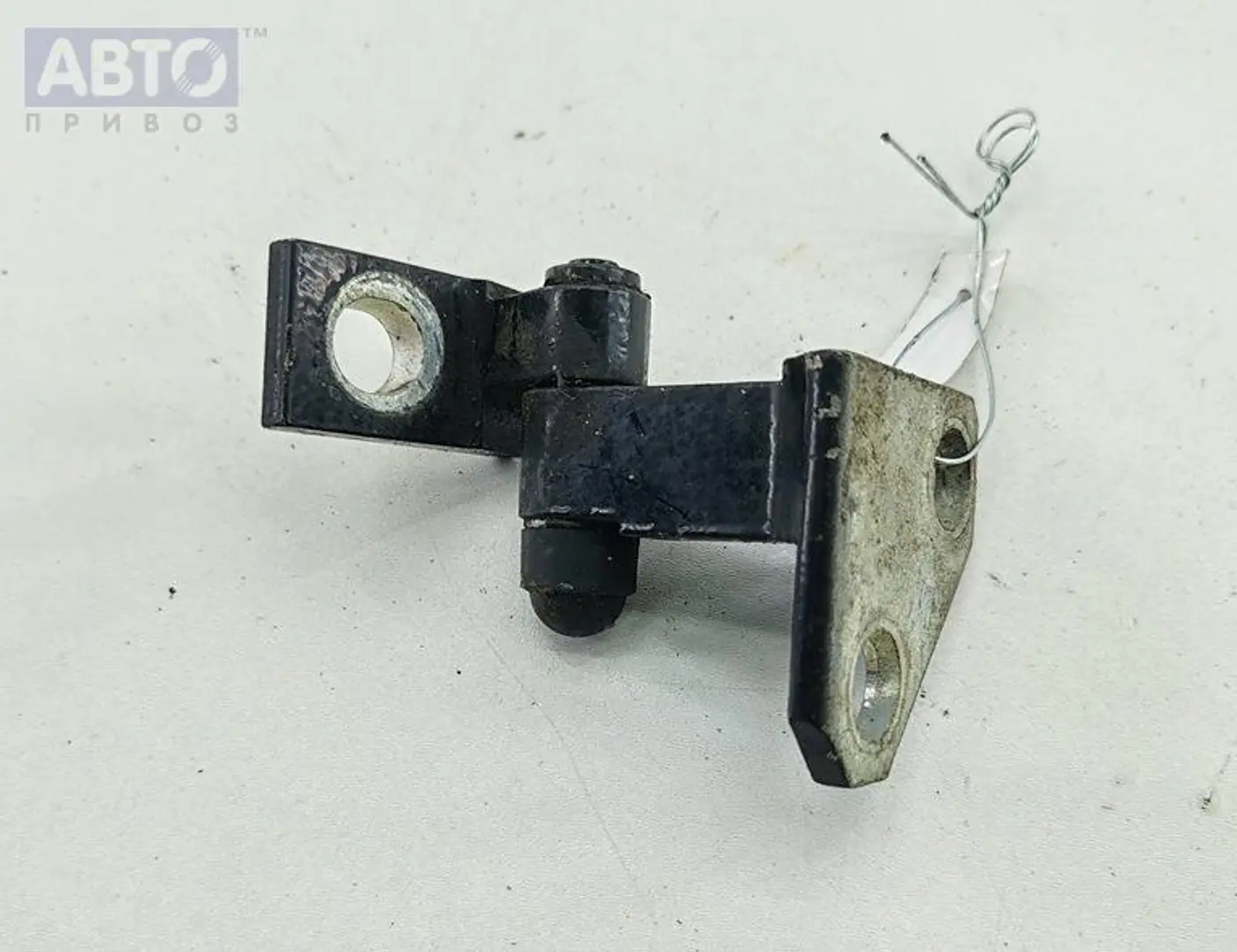 Петли к Volkswagen Passat 2007