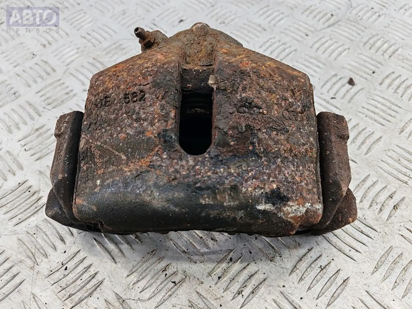 Суппорт к Volkswagen Touran 2003