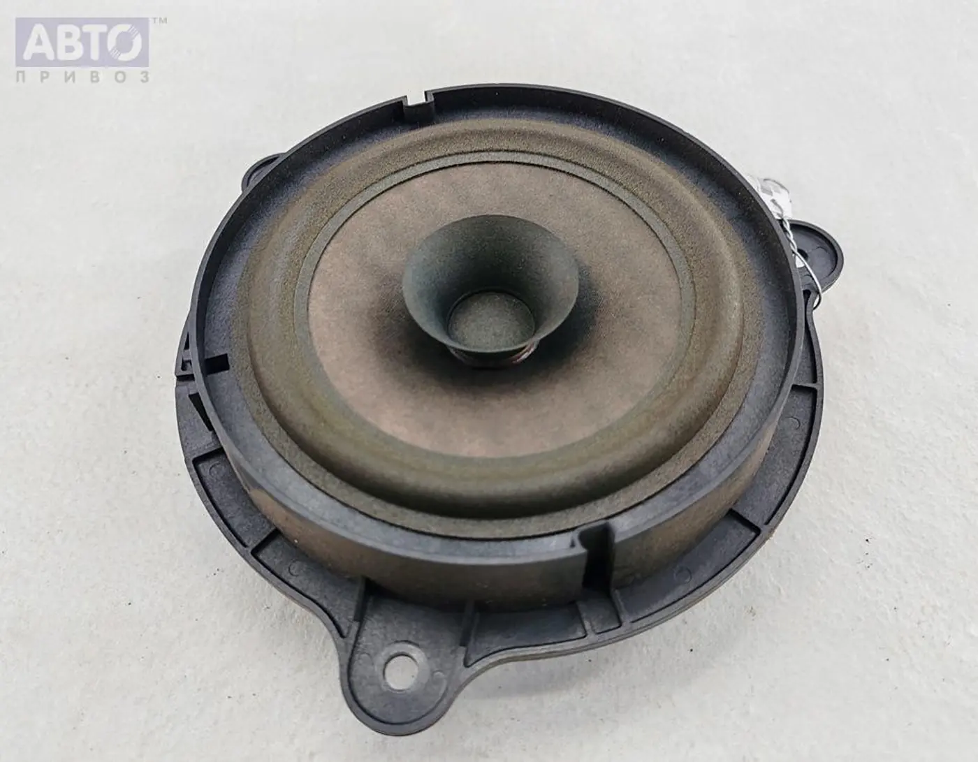 Динамик к Nissan Note 2006