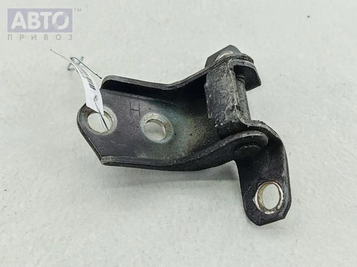 Петли к Mazda 6 2006