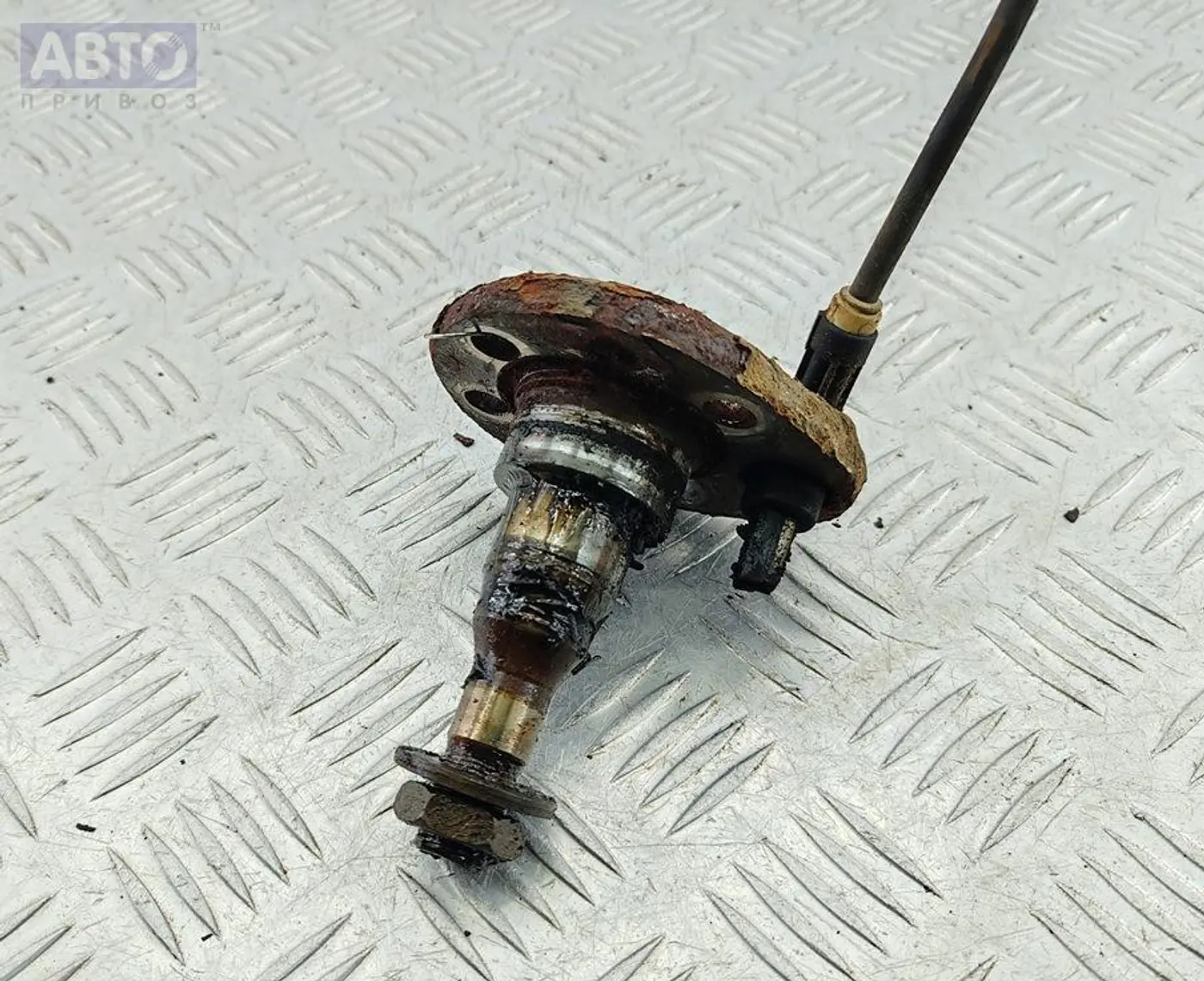 Ось ступицы к Volkswagen Golf 1997