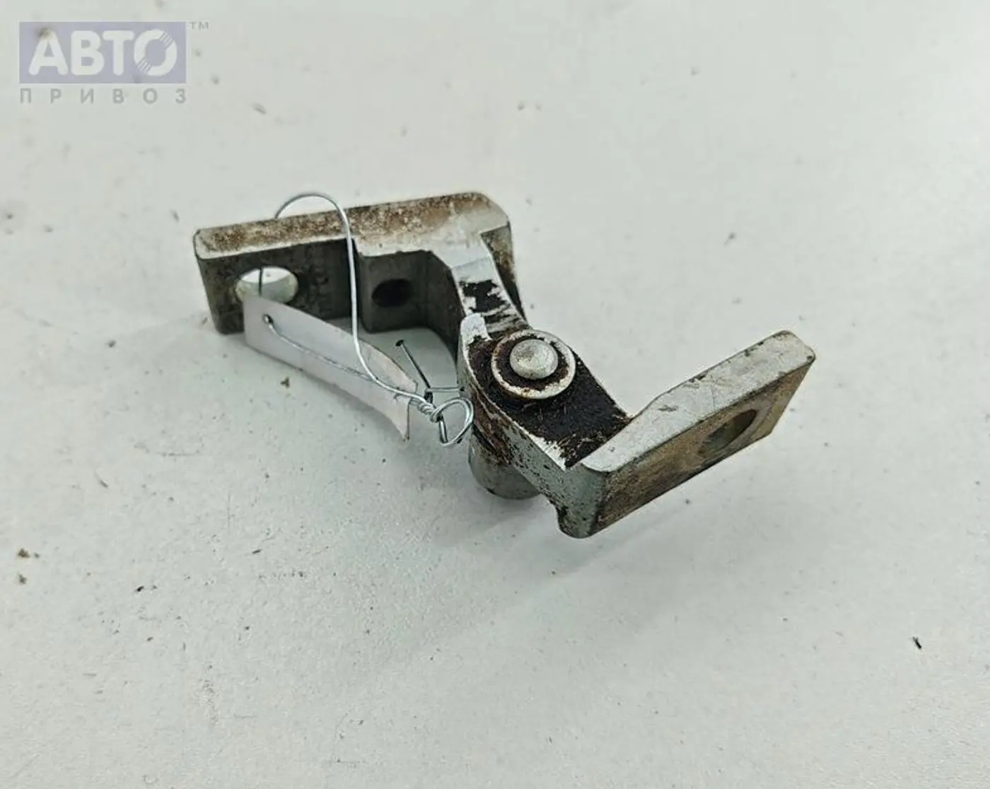Петли к Audi A6 2005