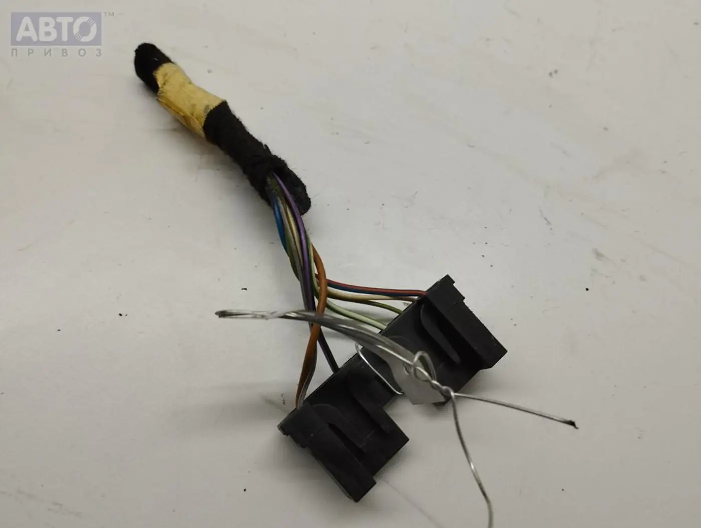 Разъем AUX / USB к Audi A6 1998
