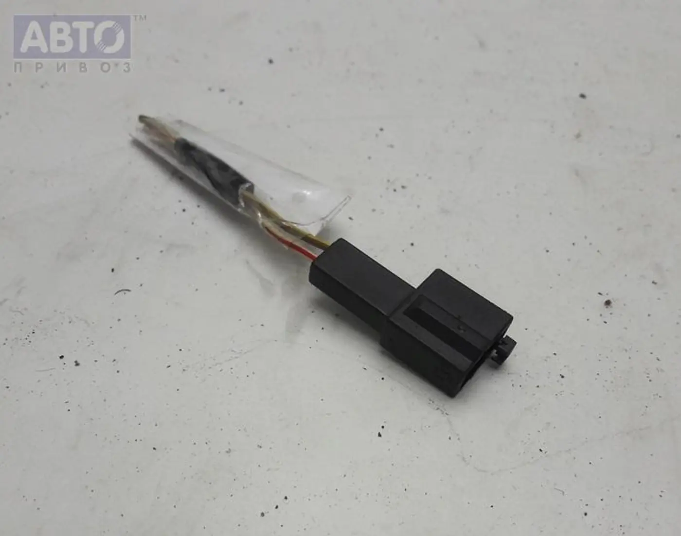 Разъем AUX / USB к Volkswagen Passat 1995