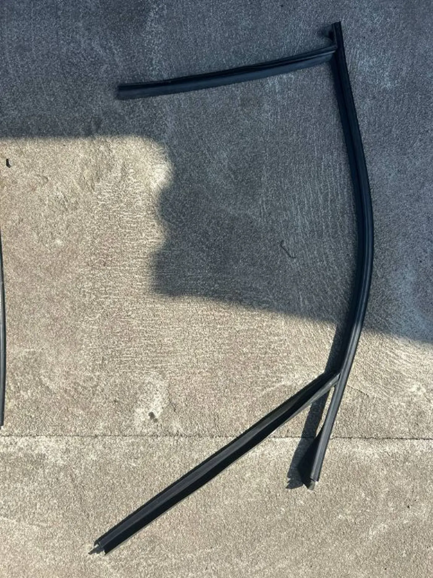 Уплотнитель к BMW X1 2013