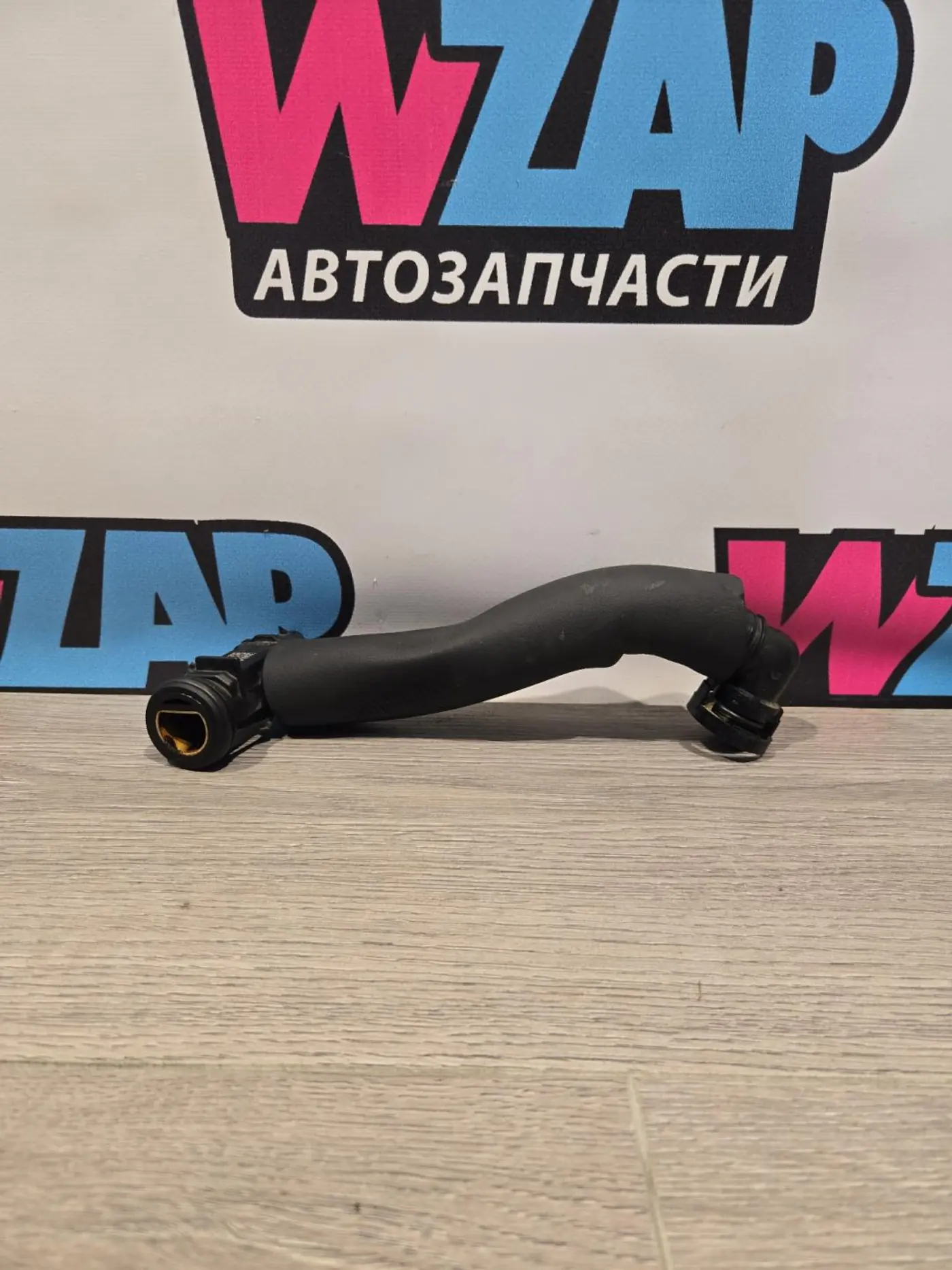 Патрубок вентиляции картера к MINI Clubman 2017