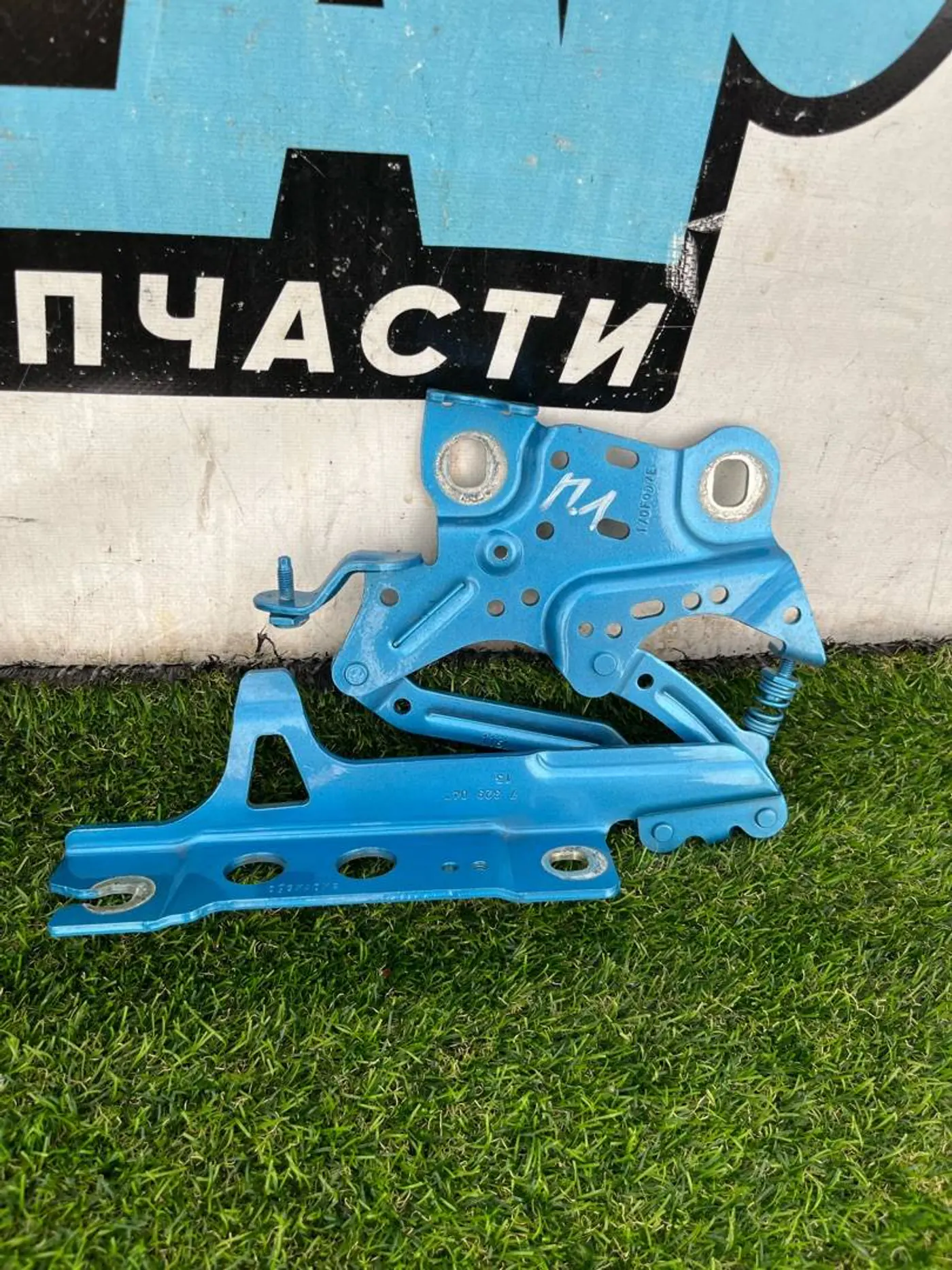 Петля капота левая к MINI Cooper 2018