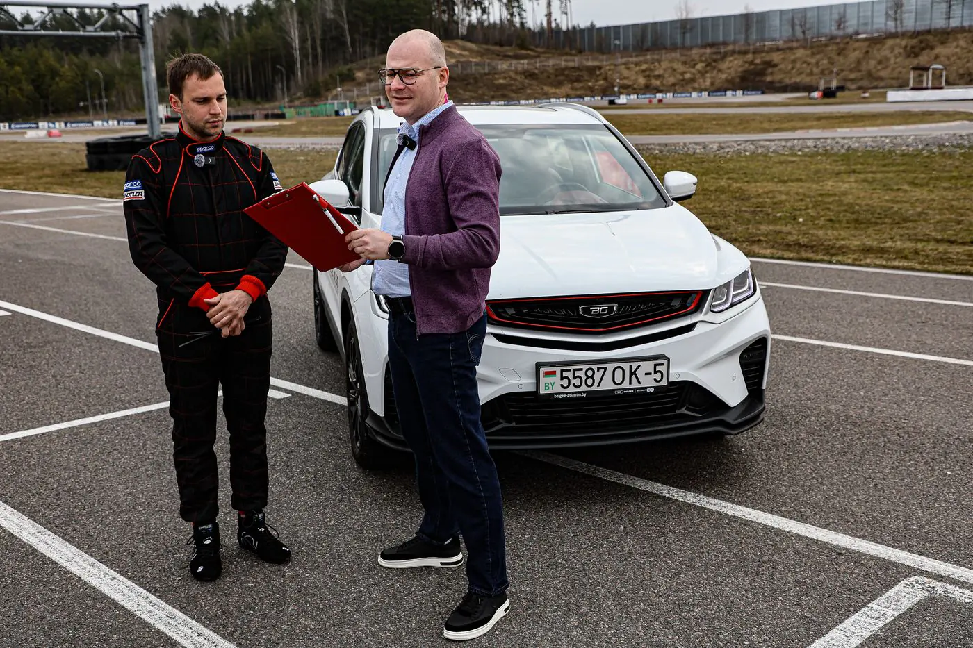 «Китай» наступает на пятки топам: сравниваем шины на автодроме