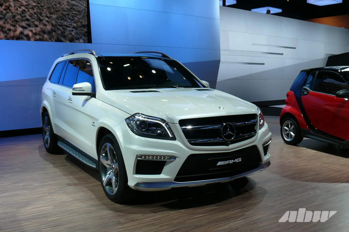Сообразили на троих: обновленные кроссоверы Mercedes GLE, GLE Coupe и GLS