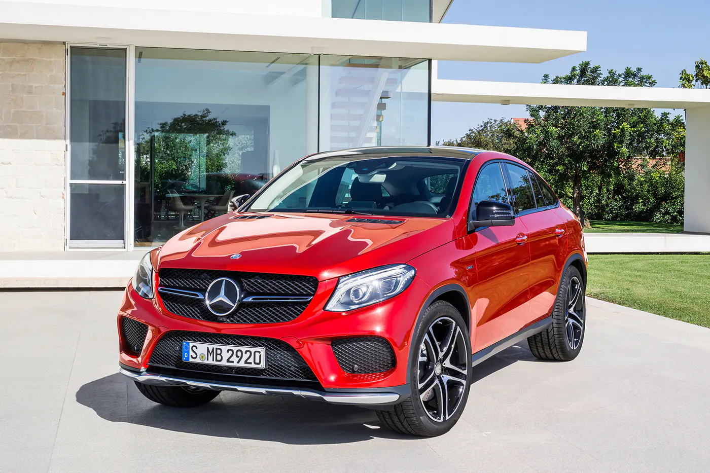 Сообразили на троих: обновленные кроссоверы Mercedes GLE, GLE Coupe и GLS