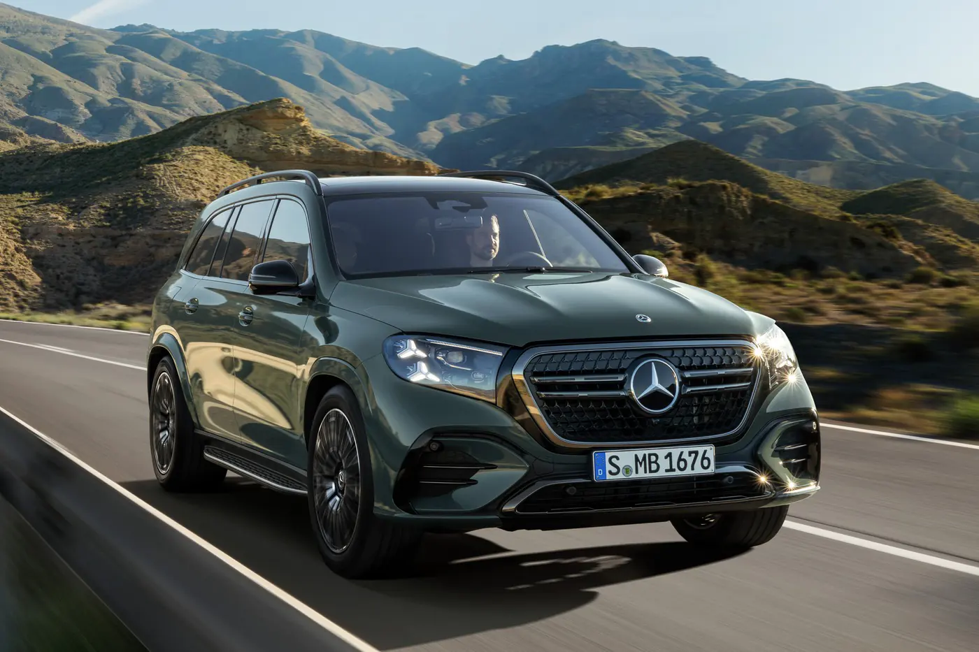 Сообразили на троих: обновленные кроссоверы Mercedes GLE, GLE Coupe и GLS