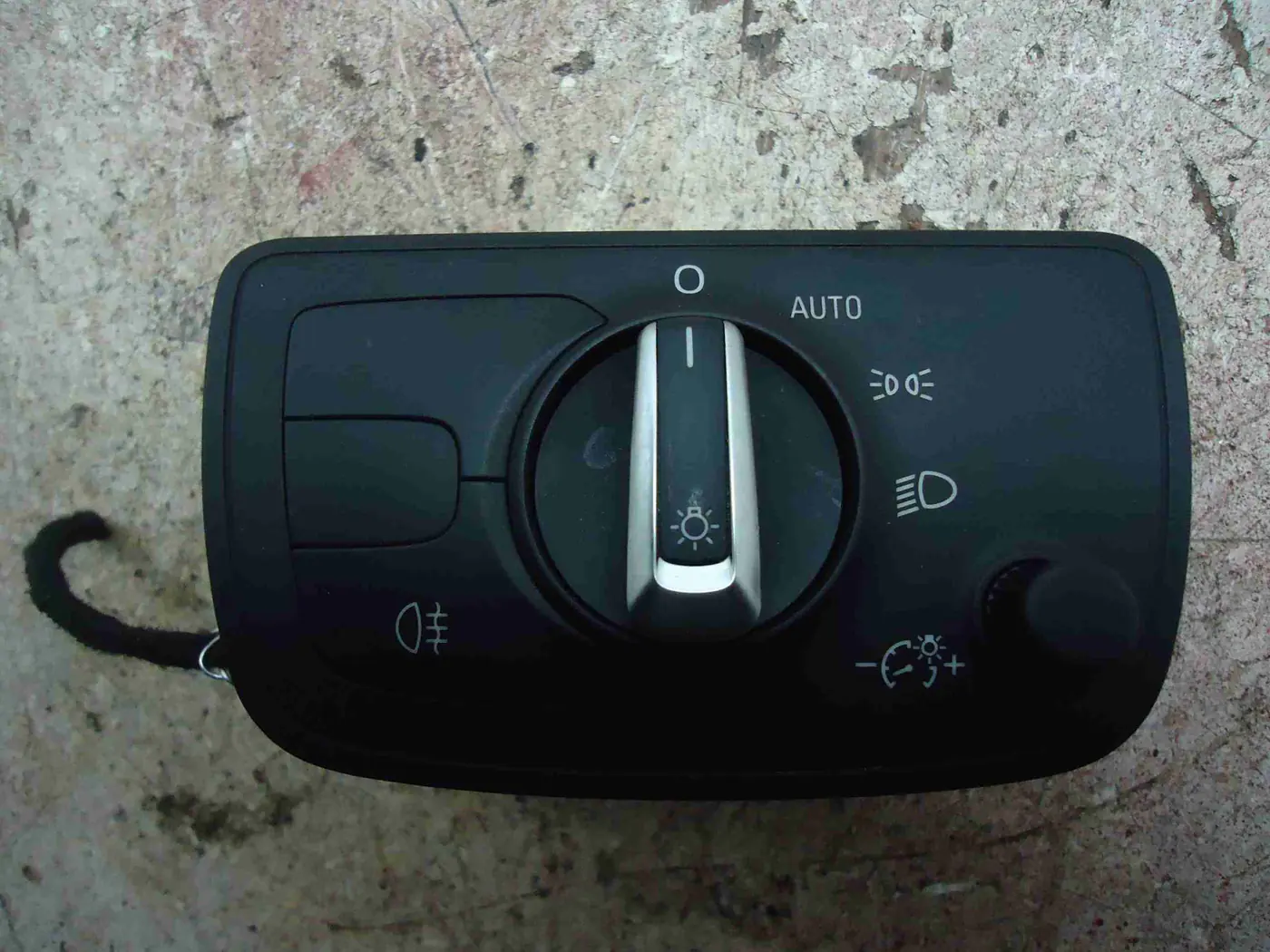 Переключатель света к Audi A6 2012