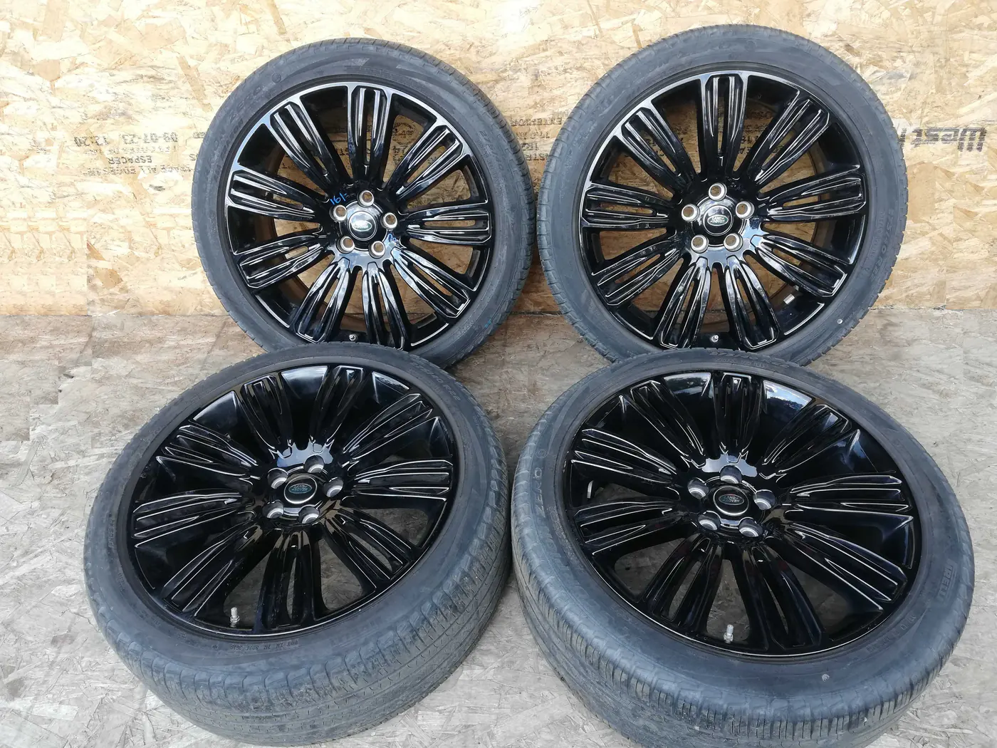 9.5xR22 5 120 ET49 DIA72.6 к Land Rover Range Rover