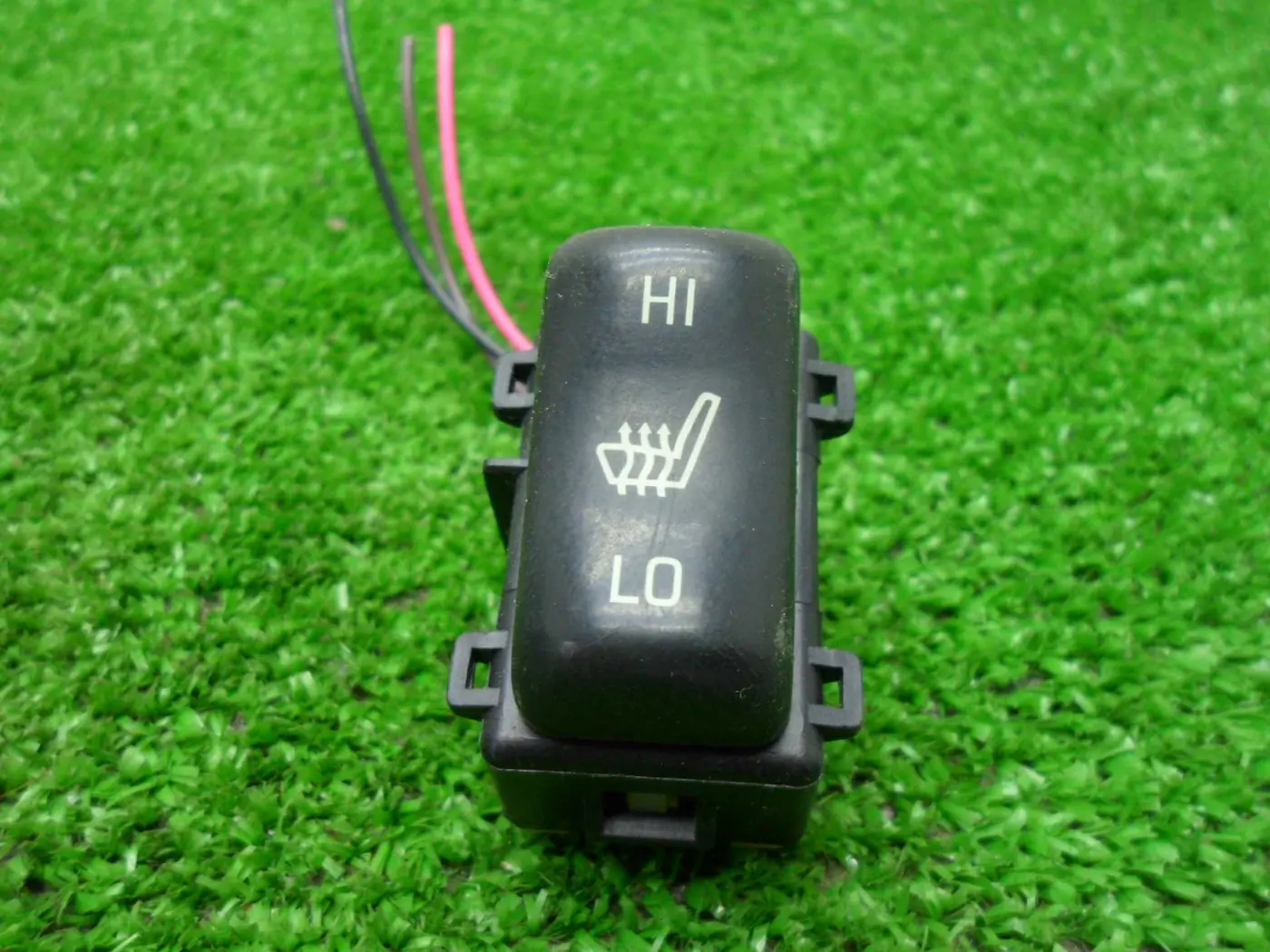 Кнопка  к Hummer H3 2006