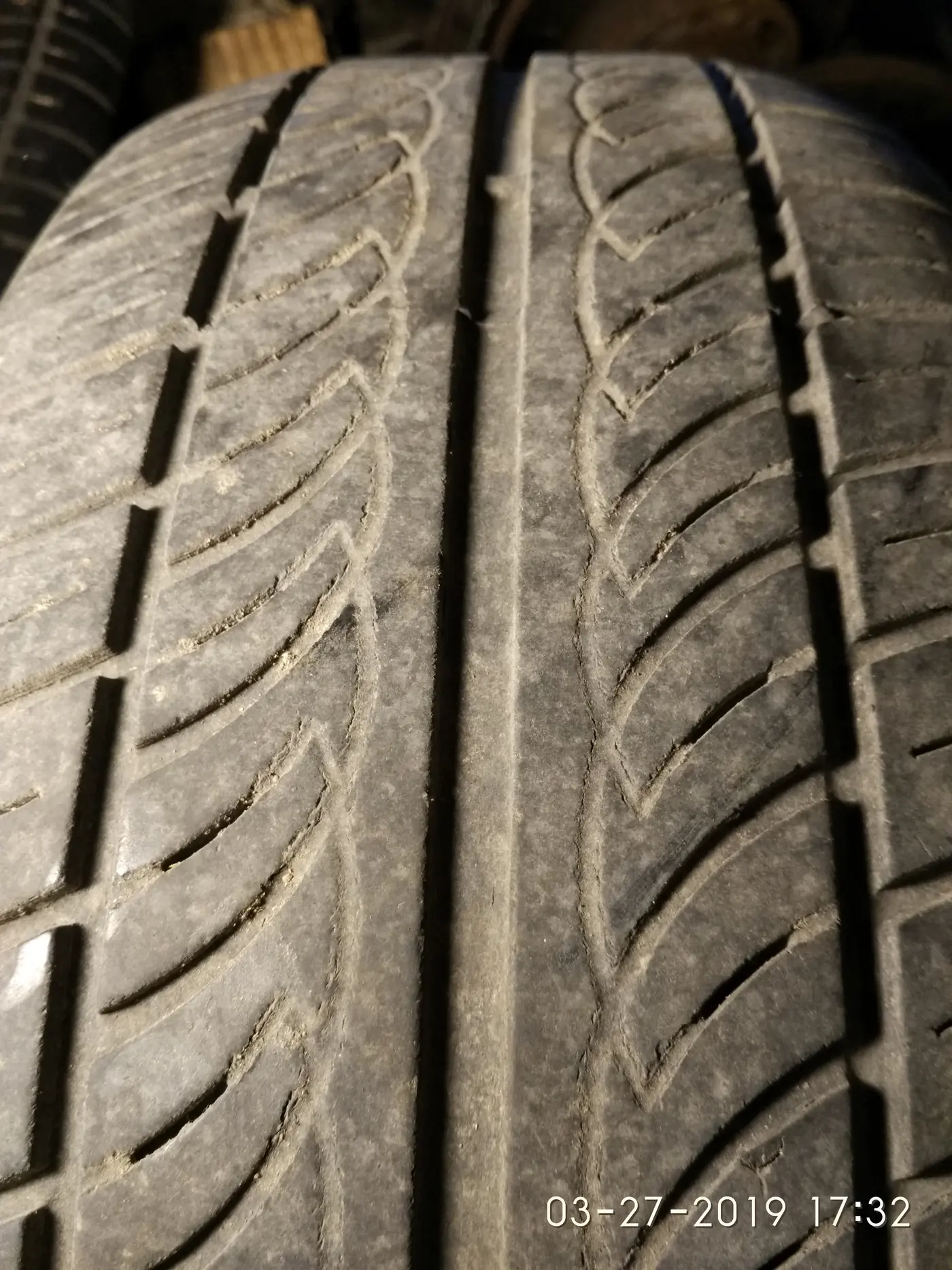 R15 205 60 Aurora k 407