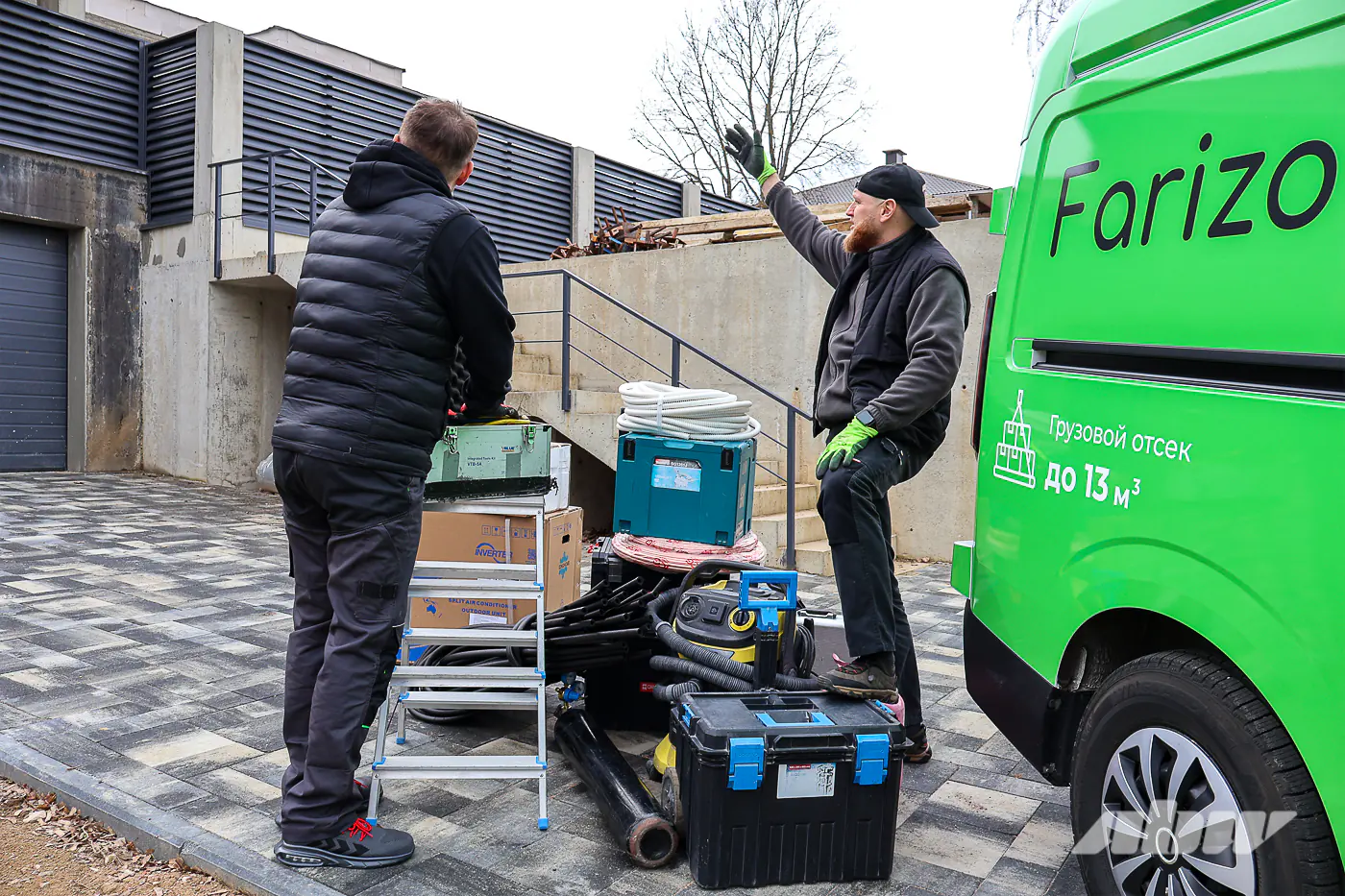 Новый уровень развития комтранса: проверяем Farizon SuperVan в реальной работе