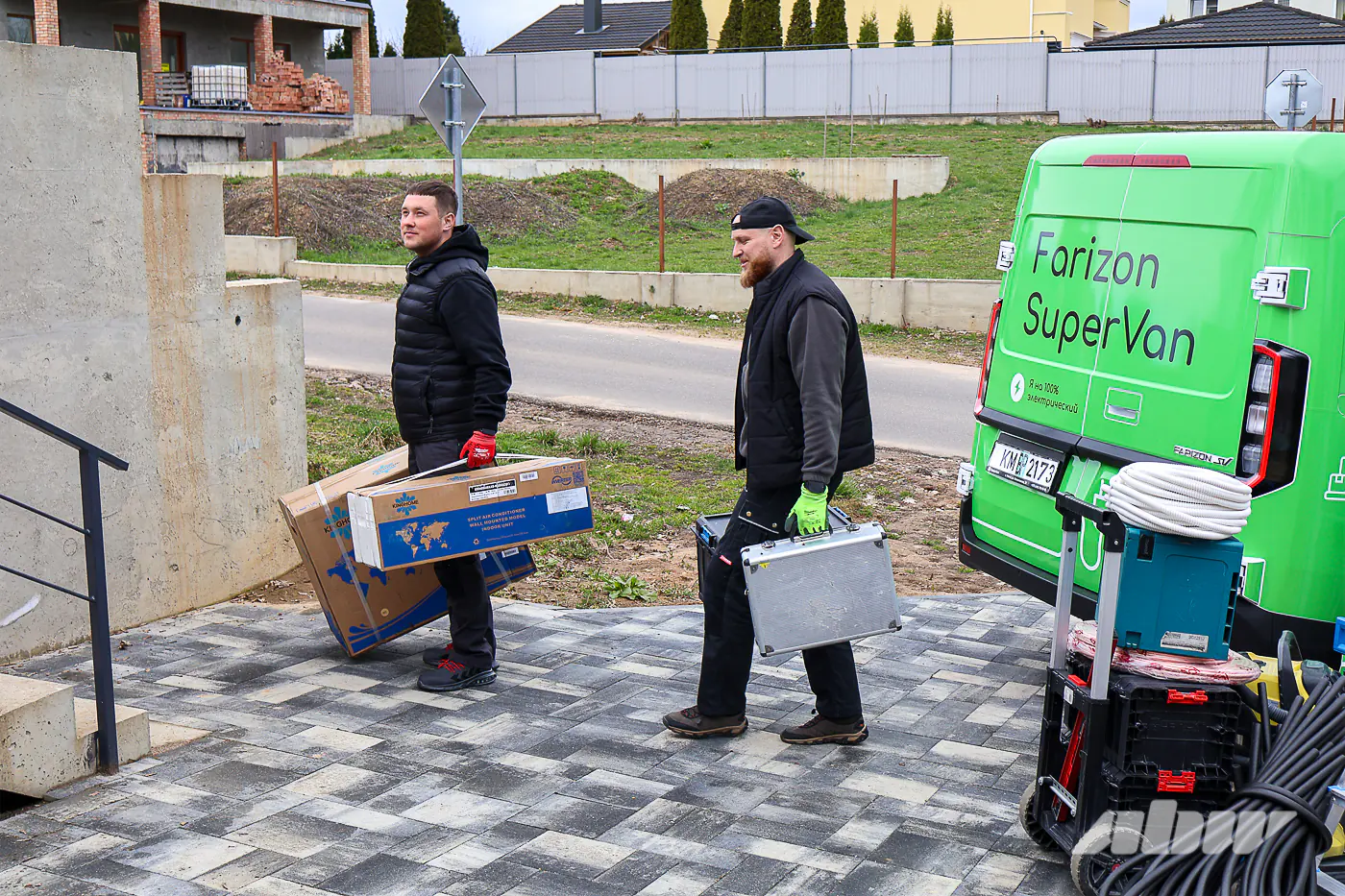 Новый уровень развития комтранса: проверяем Farizon SuperVan в реальной работе