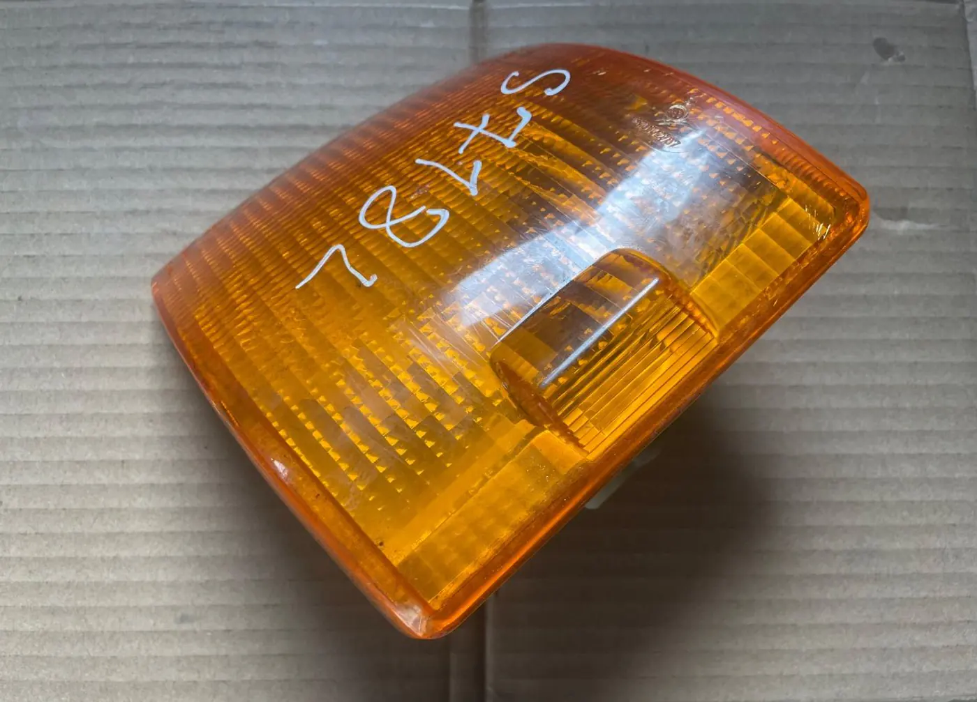 Поворотник левый к Volkswagen Transporter 1998