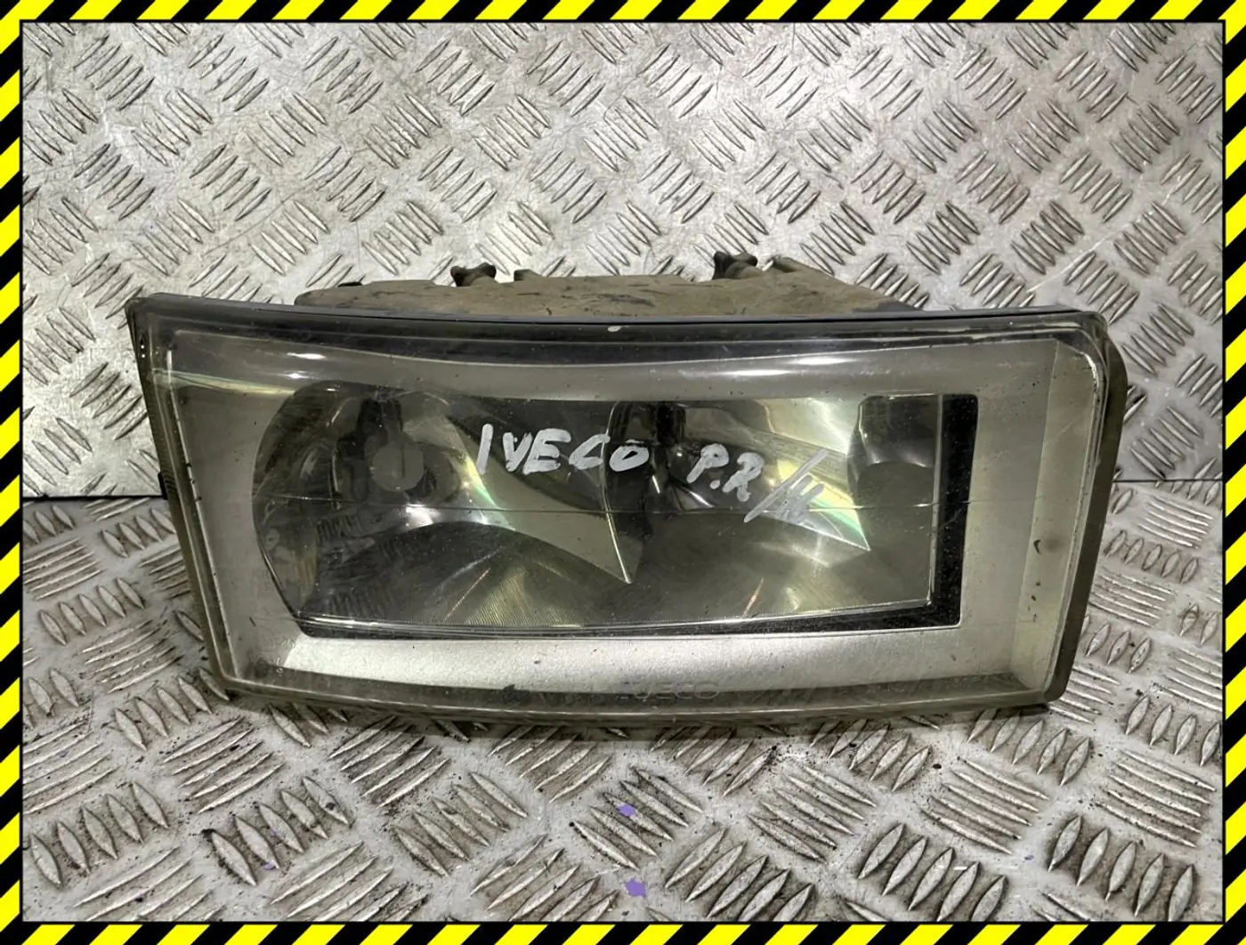 Фара правая к Iveco  2003
