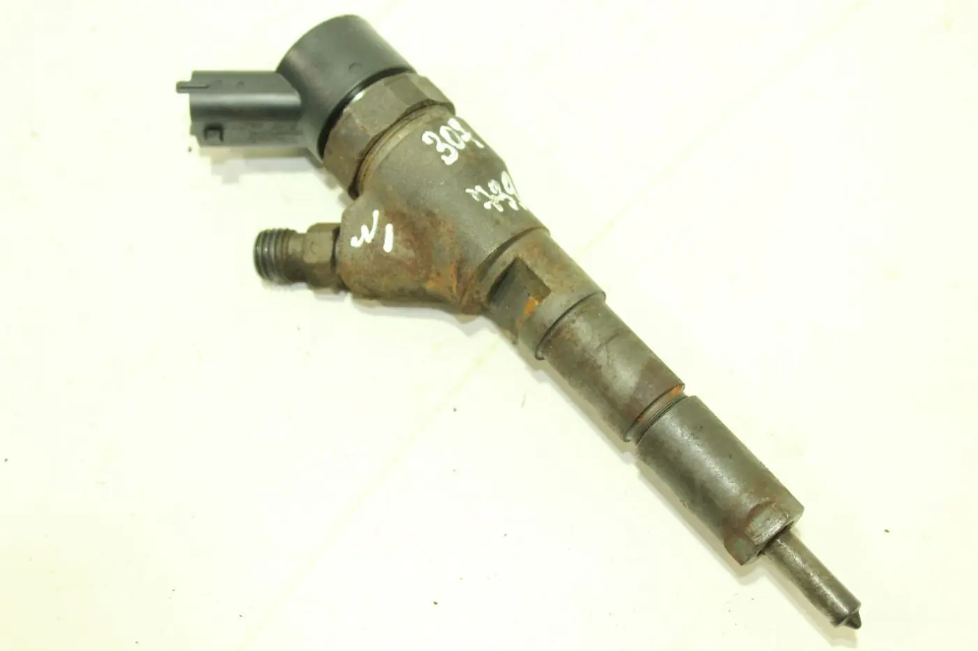 Форсунка к Peugeot 406 2003