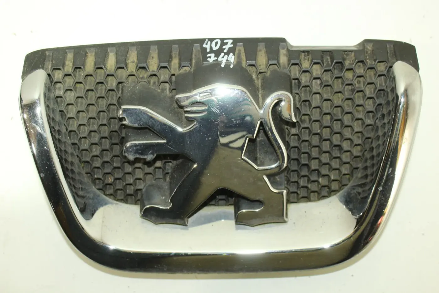 Эмблема к Peugeot 407 2007