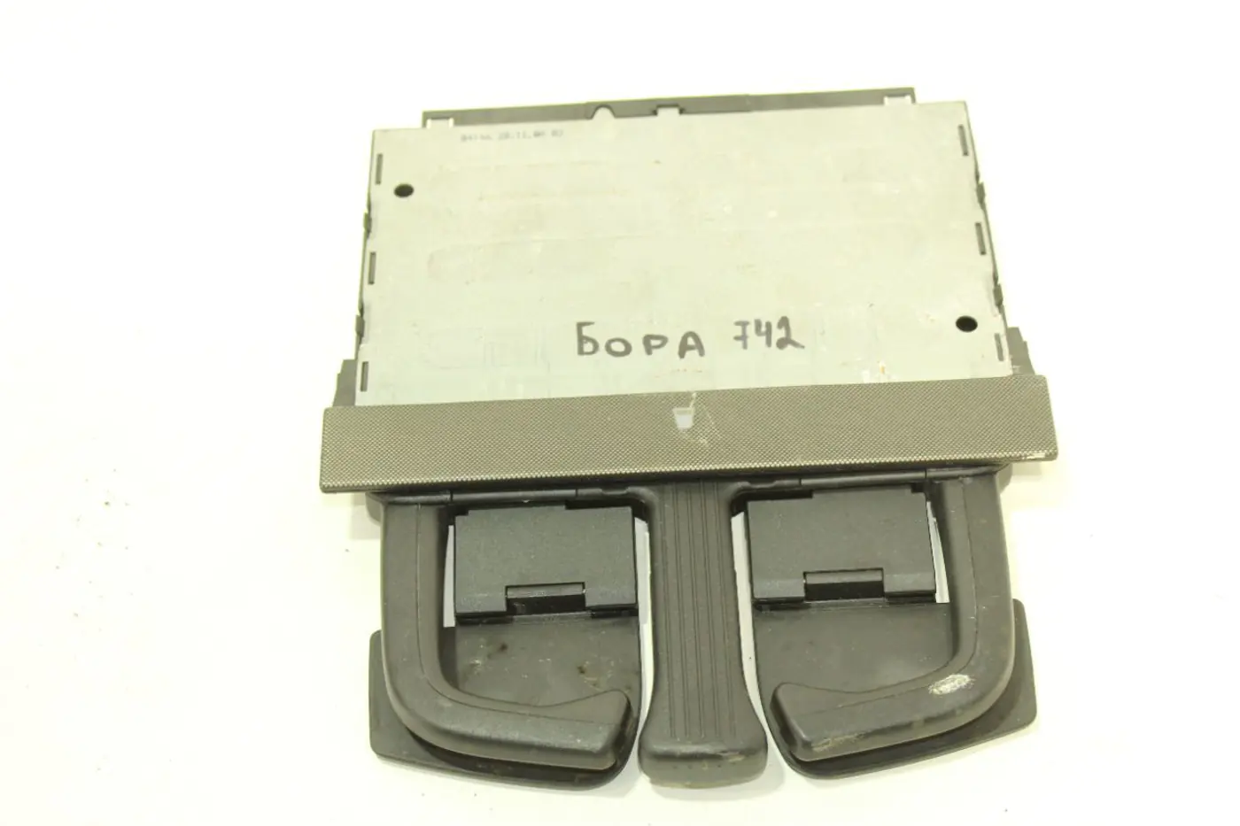 Подстаканник к Volkswagen Bora 2000