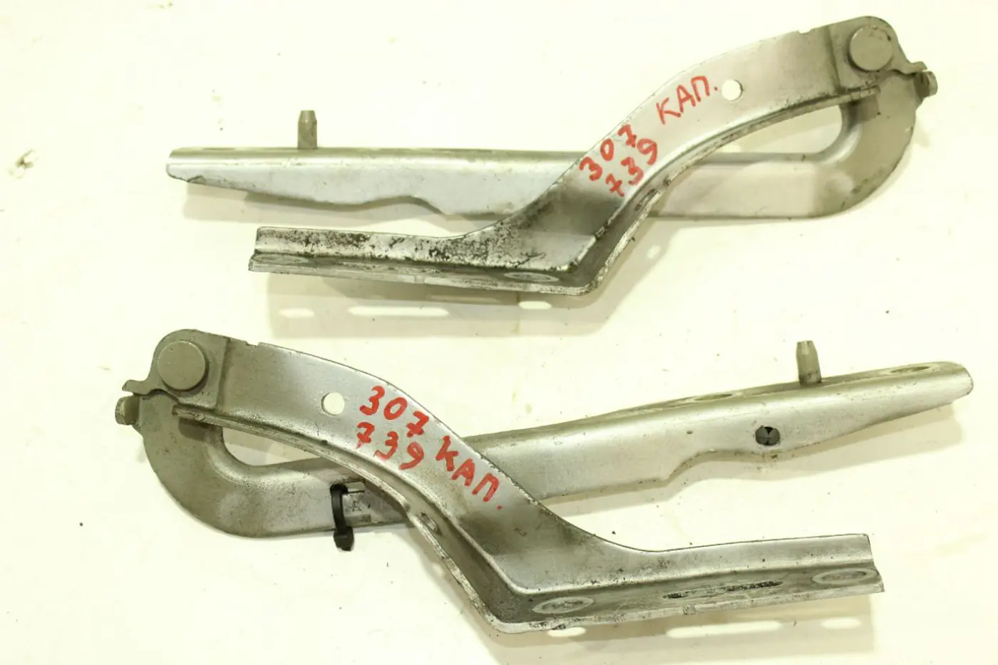 Петля капота к Peugeot 307 2003