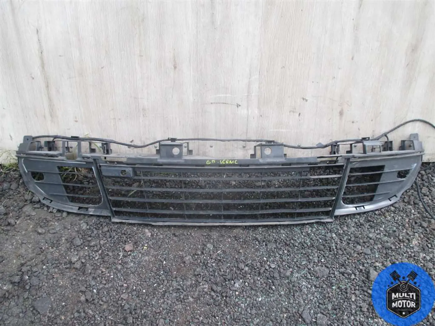 Заглушка (решетка) в бампер к Renault Scenic 2010