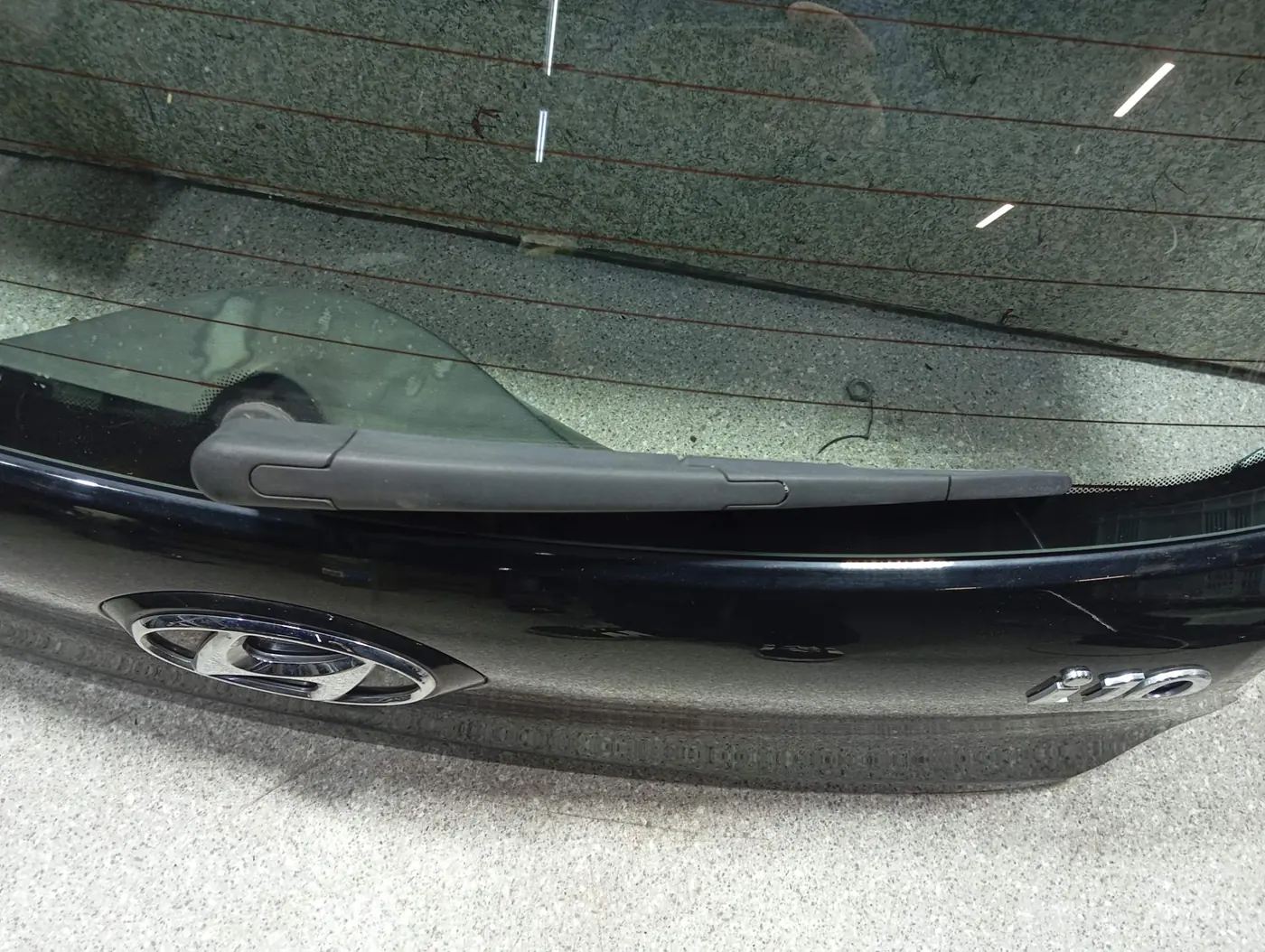Щеткодержатель задний к Hyundai i10 2009