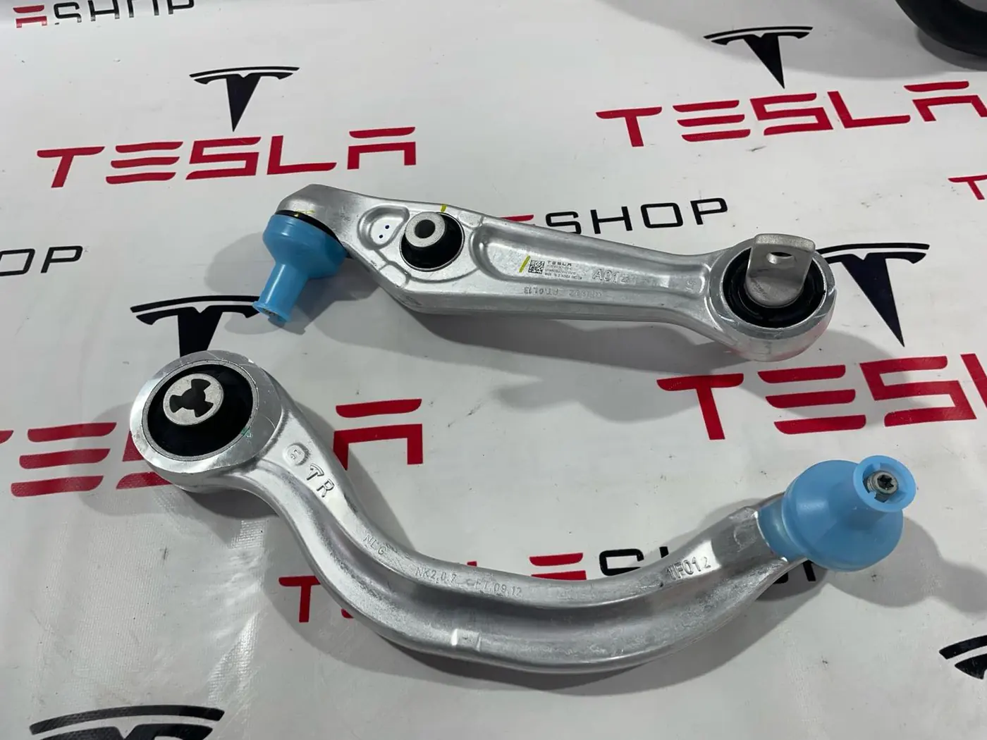 Рычаг передний к Tesla Model 3 2021