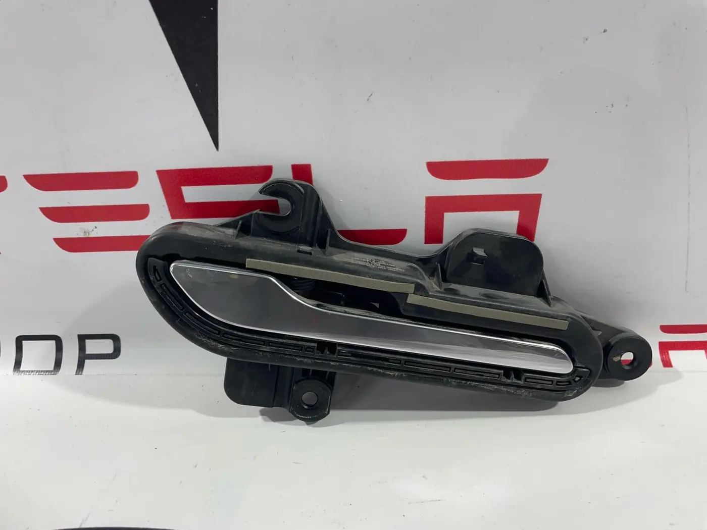 Ручки наружные к Tesla Model 3 2019