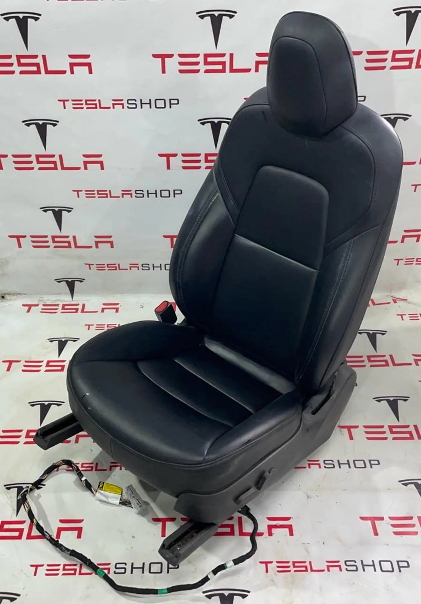 Сиденье переднее левое к Tesla Model 3 2019