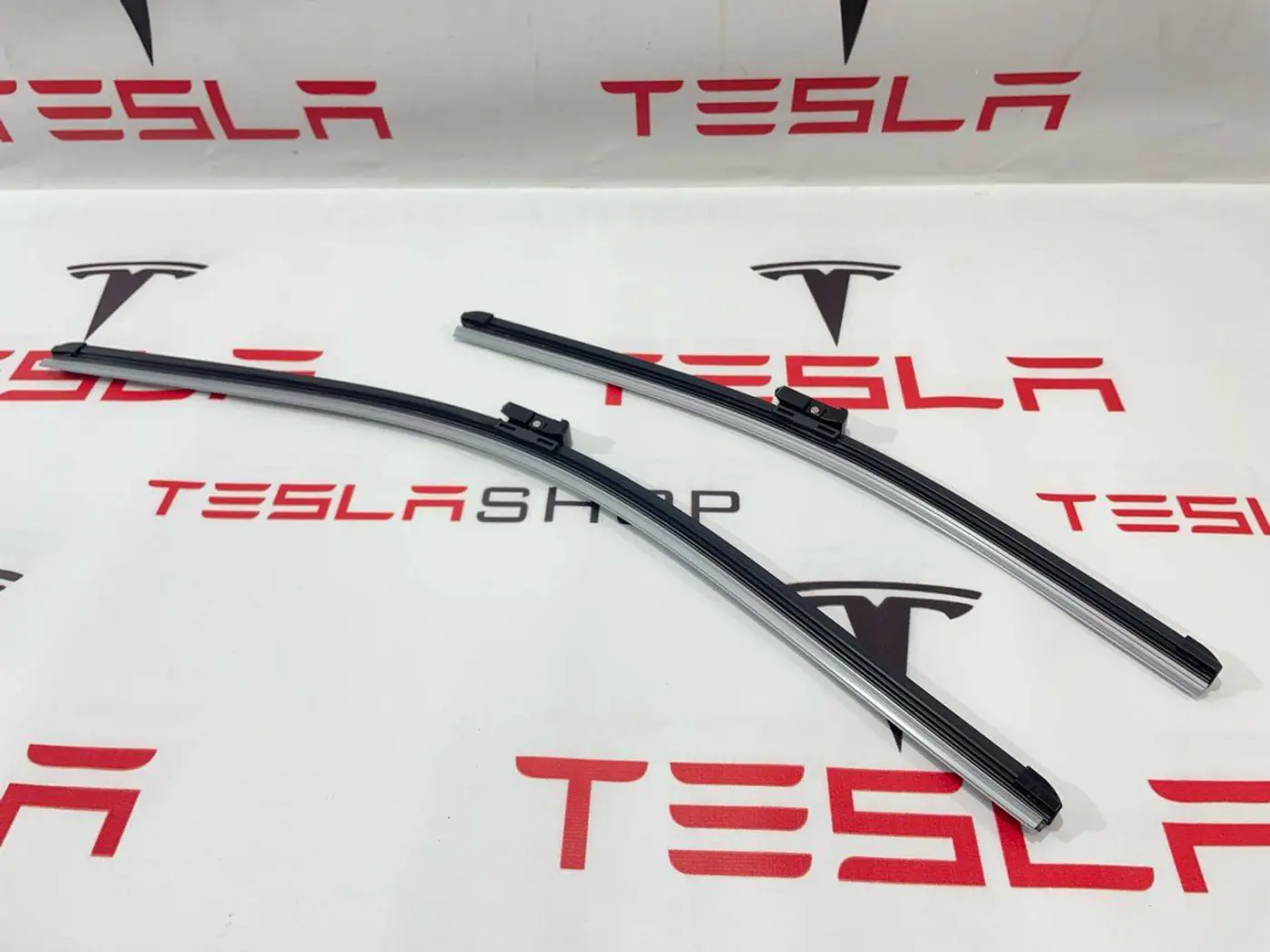 Щётки стеклоочистителя к Tesla Model Y 2021