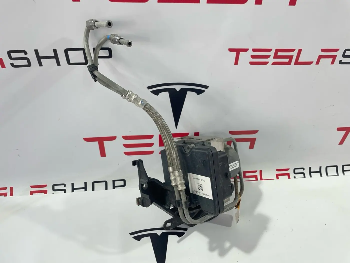 Блок ABS к Tesla Model 3 2019