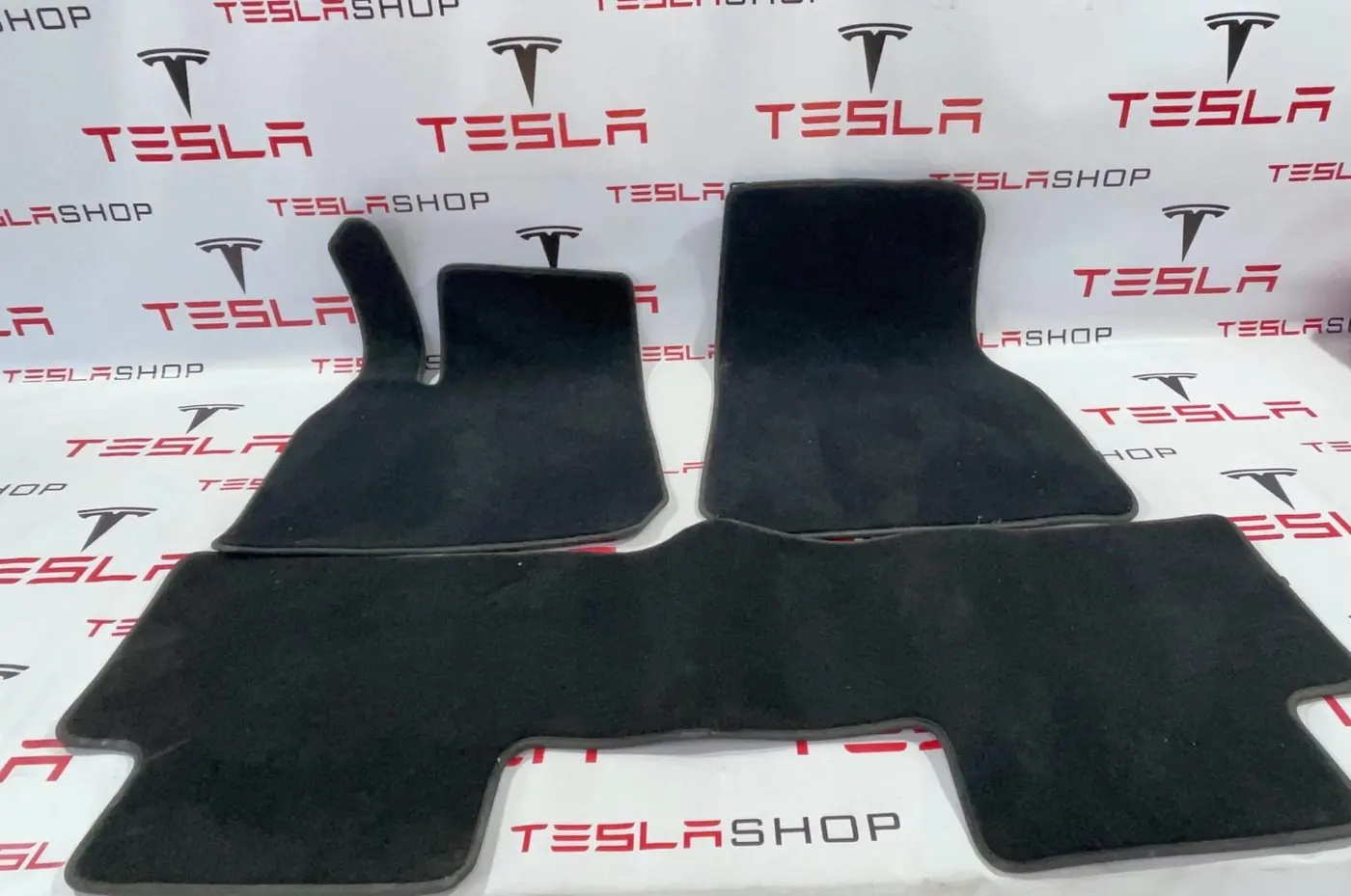Коврики в салон к Tesla Model 3 2019