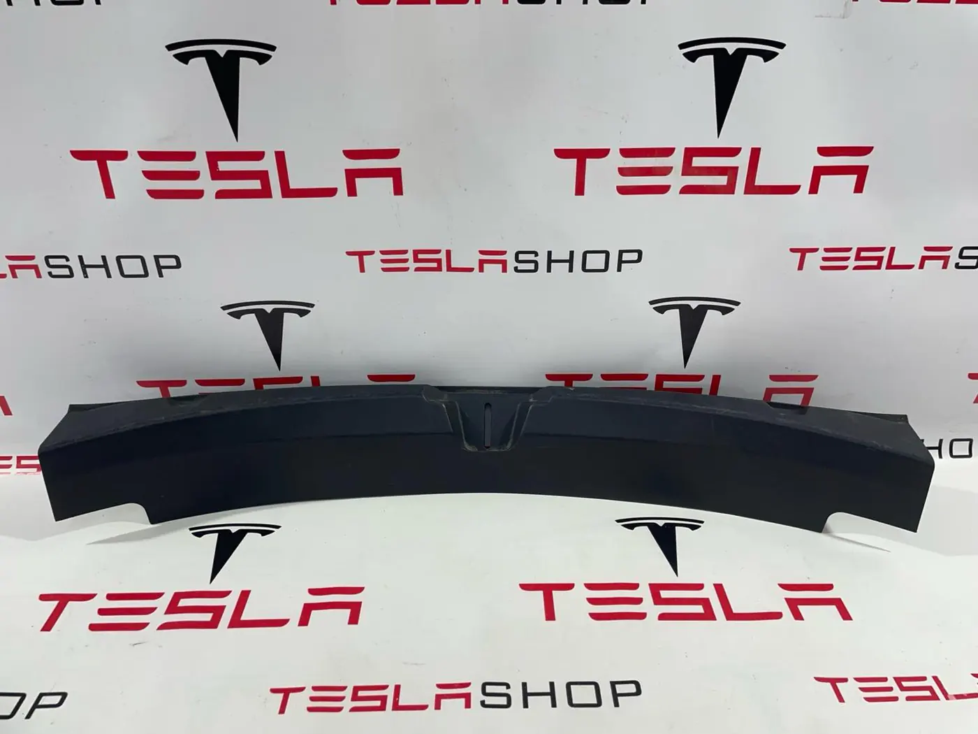 Пластик к Tesla Model 3 2019