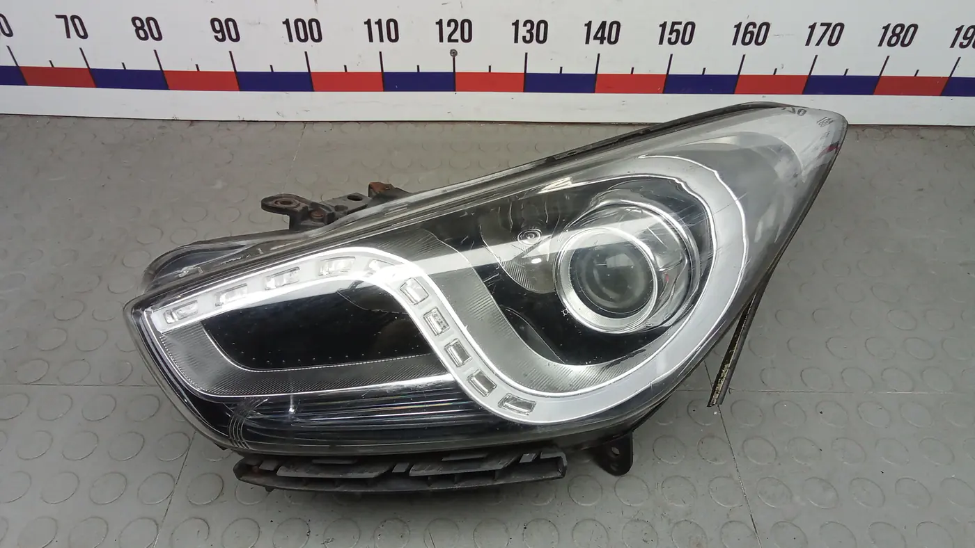 Фара левая к Hyundai i40 2013