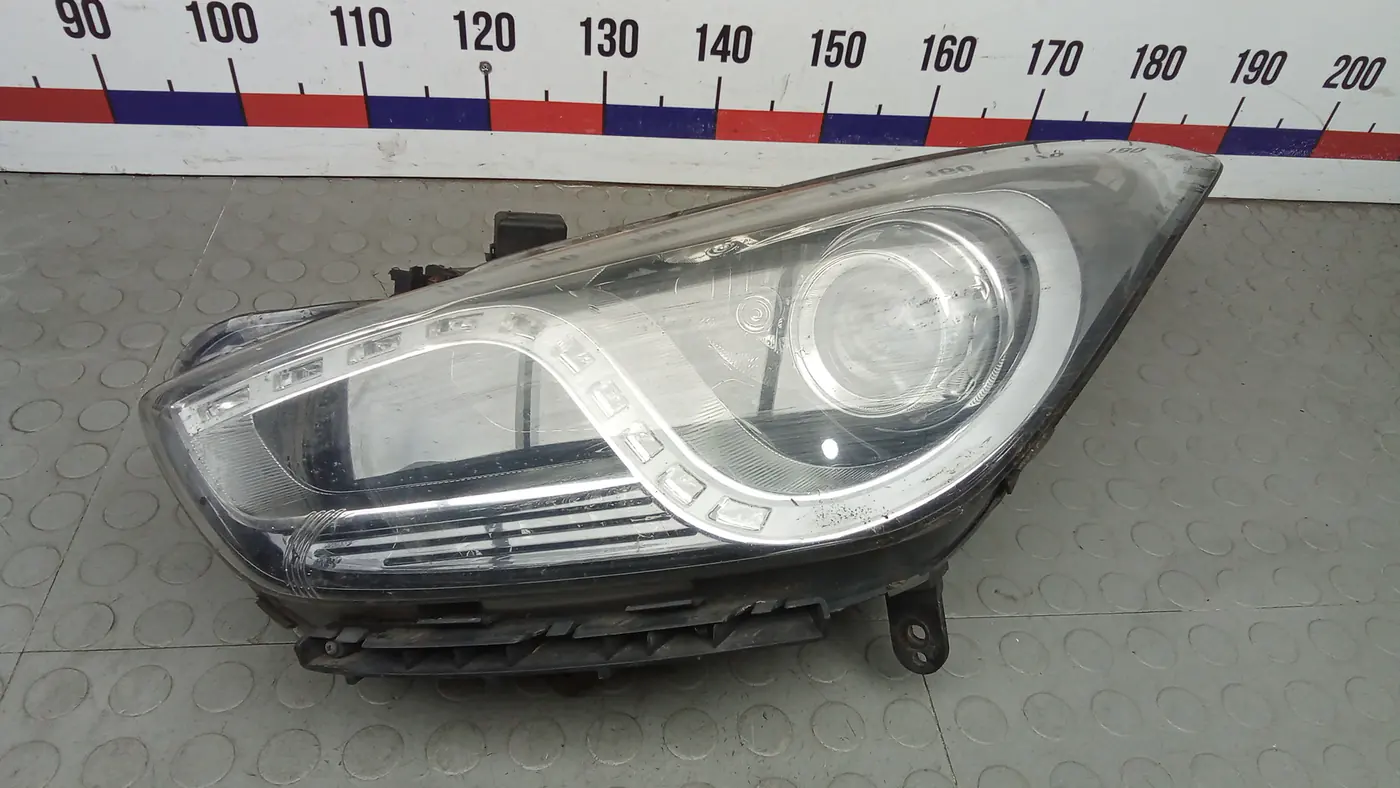 Фара левая к Hyundai i40 2012