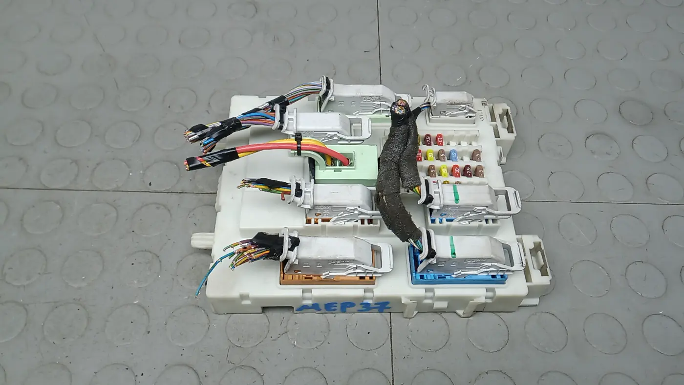 Блок комфорта к Ford C-MAX 2011